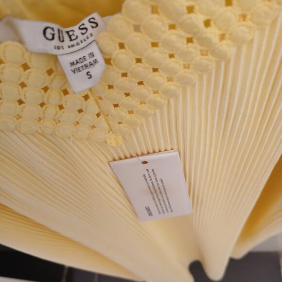 GUESS Lemonade Off Shoulder Monaco Dress - Picture 6 of 8